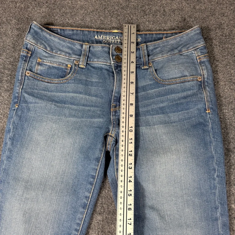 American Eagle Artist Crop Stretch Jeans 10 Medium Wash Mid Rise Cropped Womens